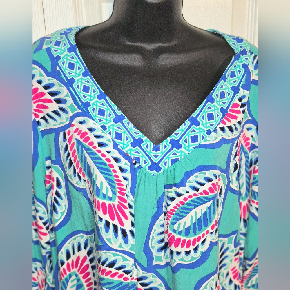 Crown & Ivy Pink and Blue Bell Sleeve Blouse Women's Plus size 2x - Picture 3 of 6